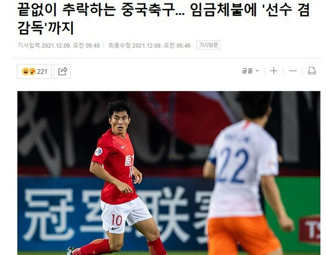 他认为，电影产 2023五一档总票房破12亿 《长空之王》暂居榜首 2023-05-02 5月2日，据灯塔专业版实时数据显示，截至5月2日15时44分，2023五一档新片总票房（含点映及预售）已达12.1亿。